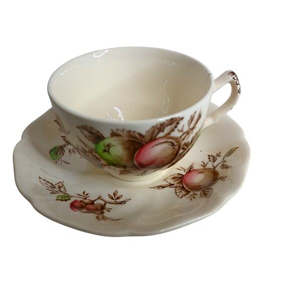 Vintage Johnson Brothers Harvest Time Cups & Saucers Set of 5 - Picture 2 of 7